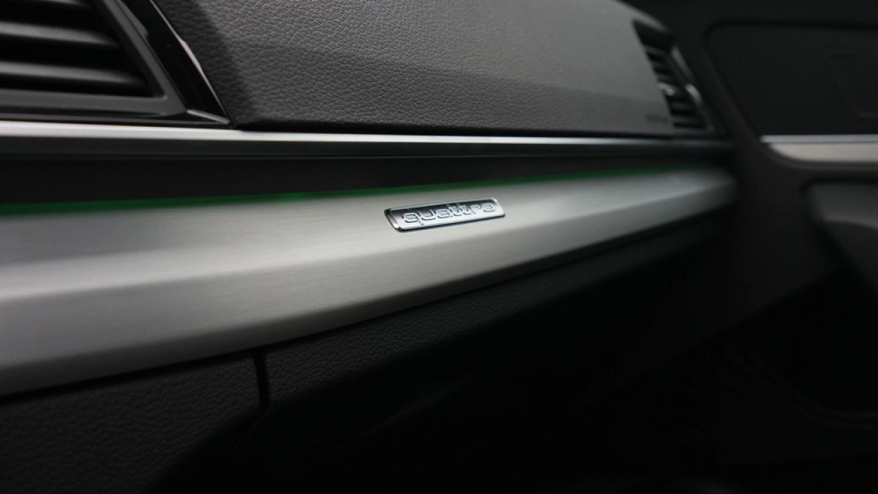 Audi Q5 50 TFSI e 299 pk S edition Competition