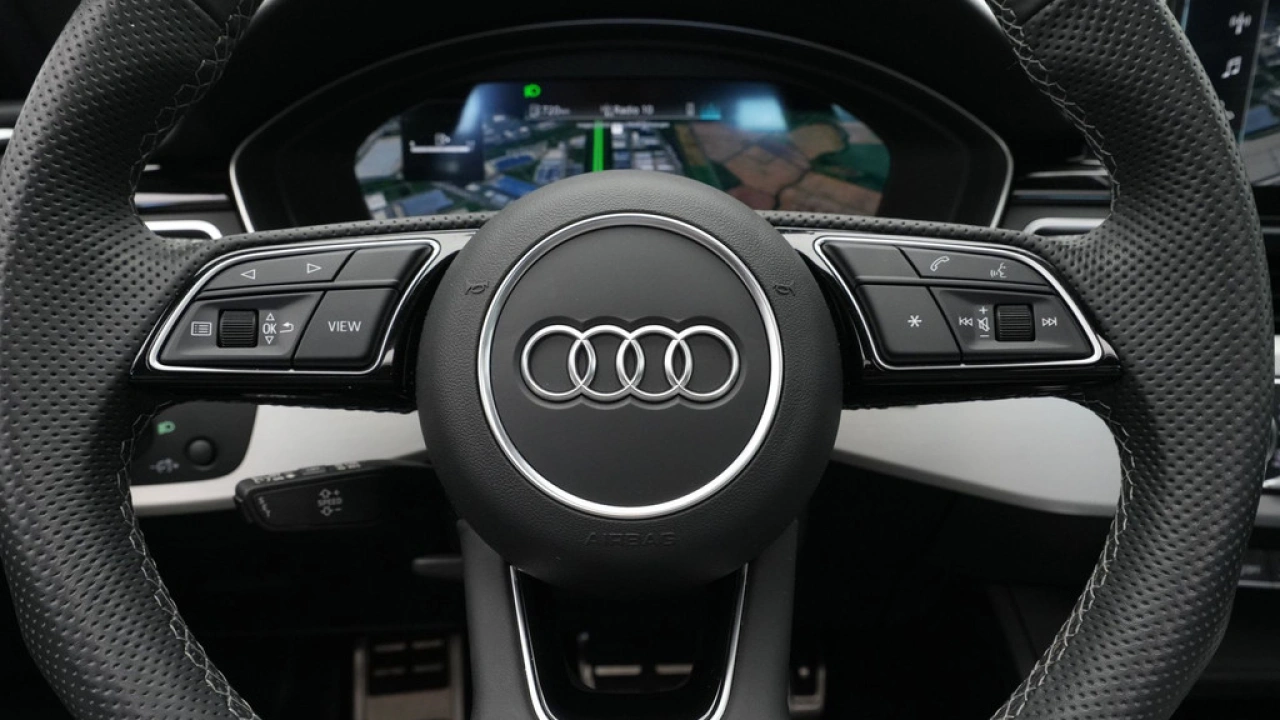 Audi A4 Avant 35 TFSI 150pk S-Line edition