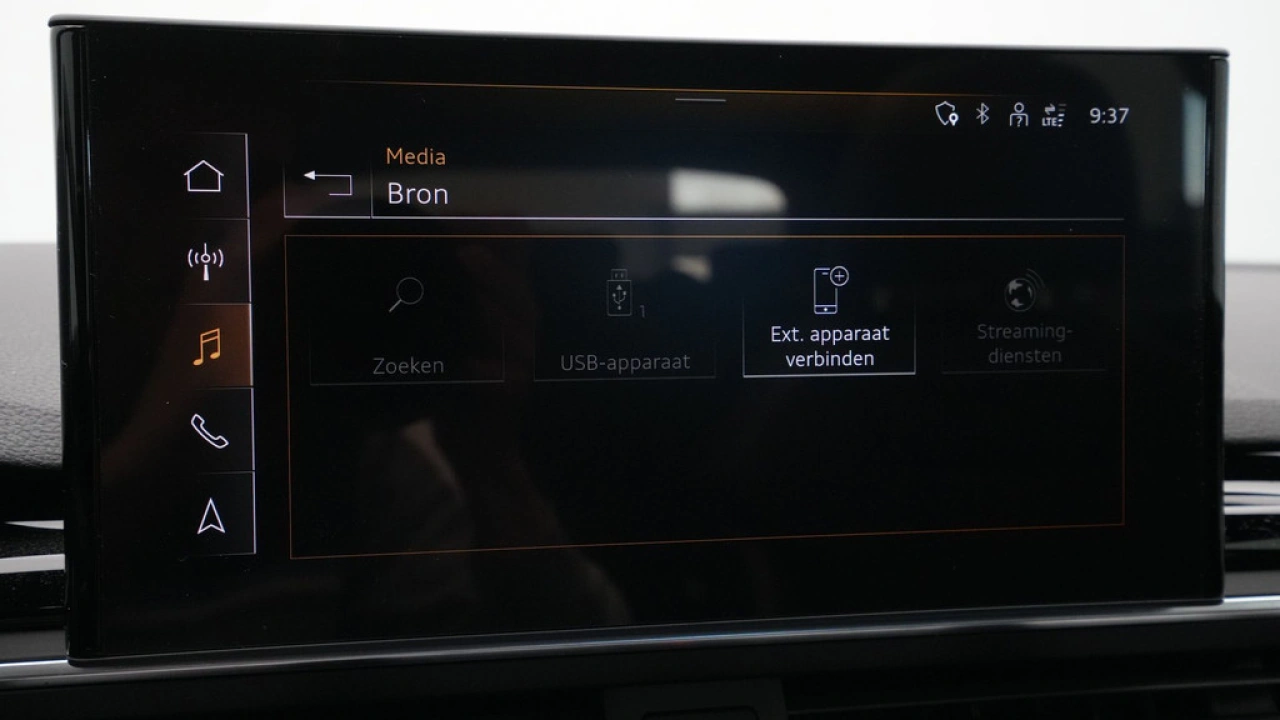 Audi A4 Avant 35 TFSI 150pk S-Line edition
