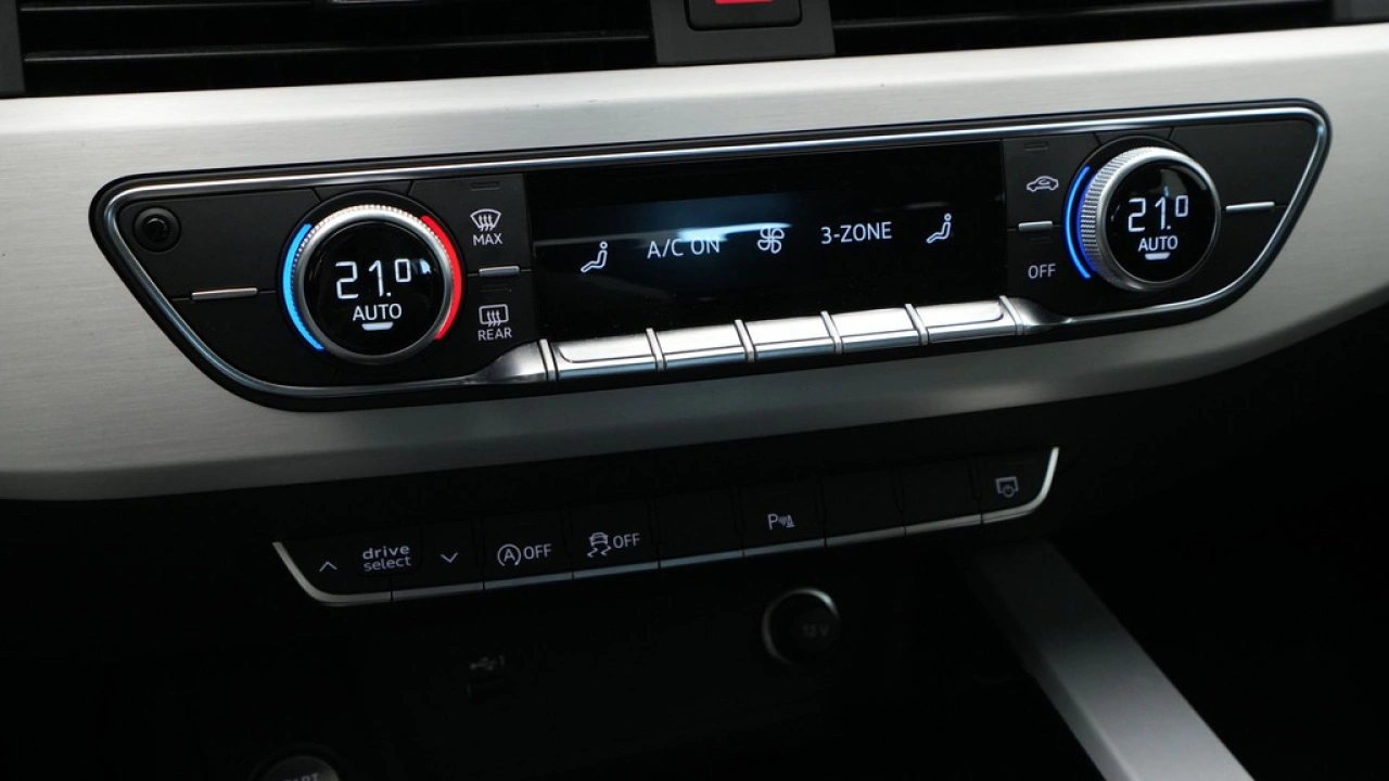 Audi A4 Avant 35 TFSI 150pk S-Line edition