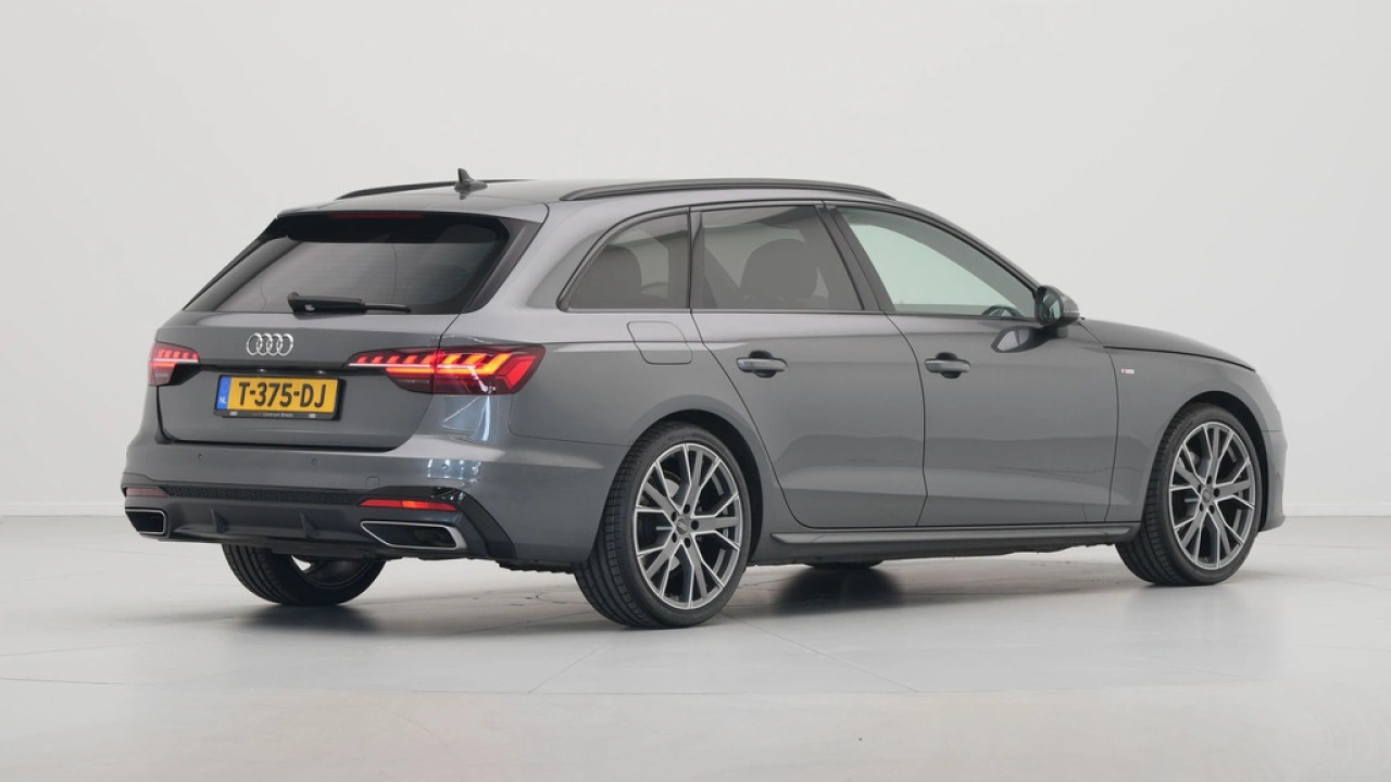 Audi A4 Avant 35 TFSI S Line edition