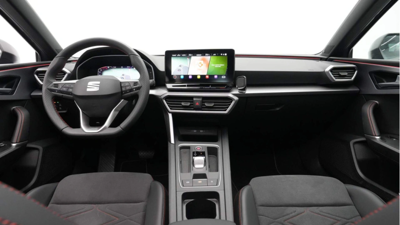 SEAT Leon 1.0 eTSI FR Business Intense