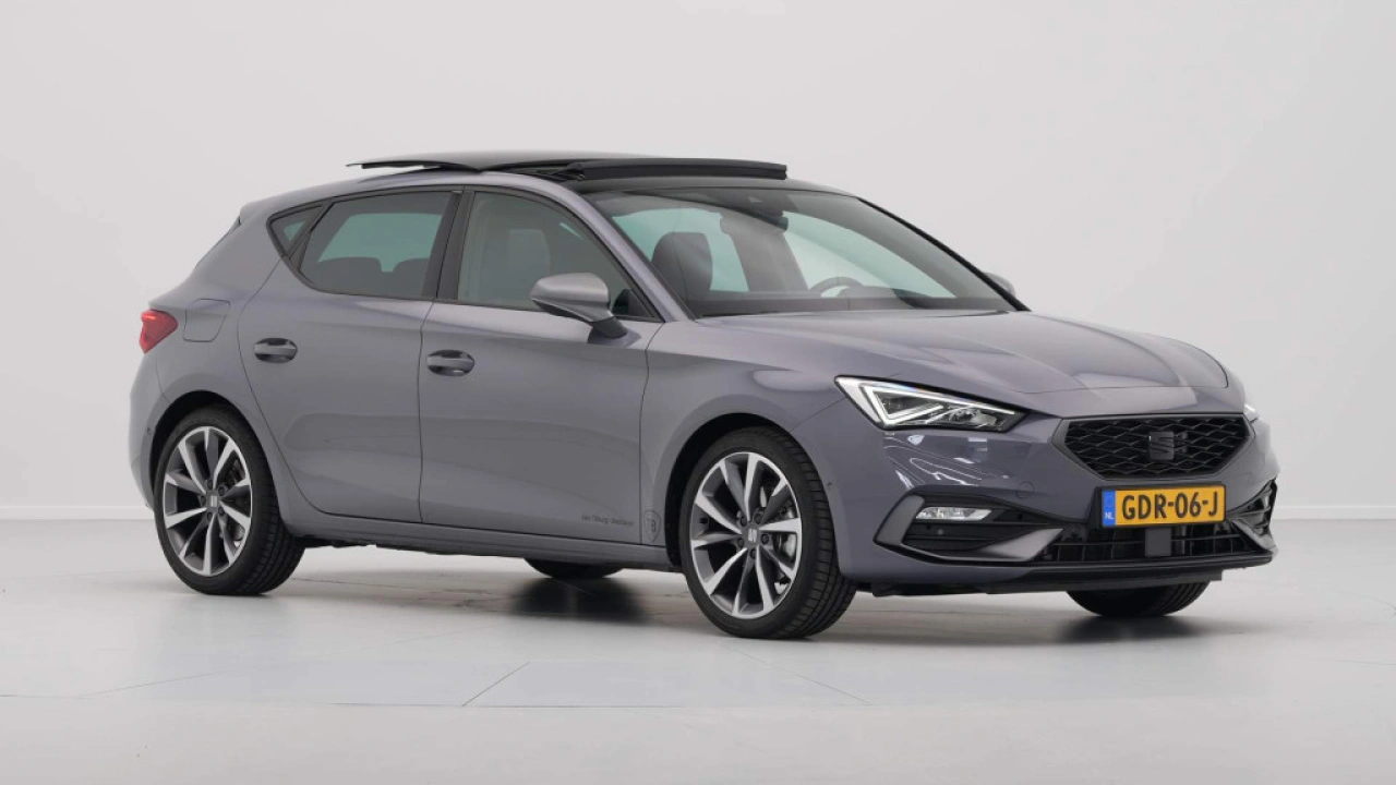 SEAT Leon 1.0 eTSI FR Business Intense