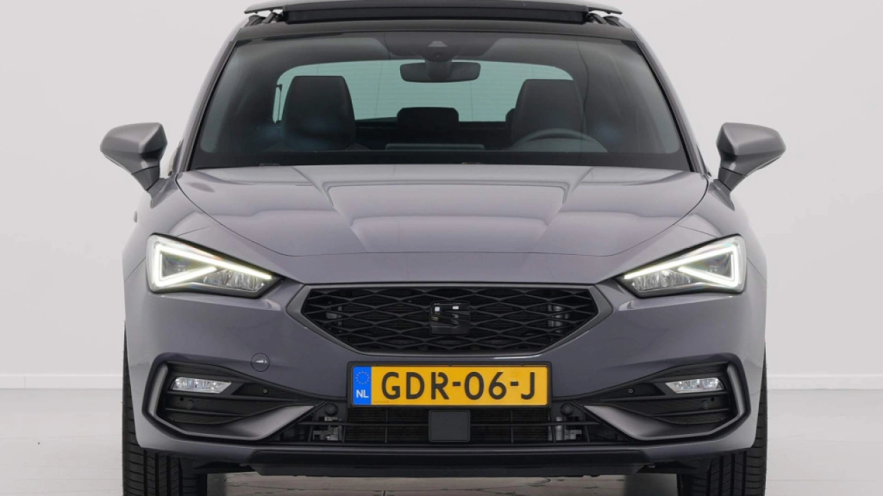 SEAT Leon 1.0 eTSI FR Business Intense