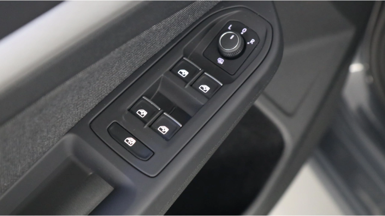 Volkswagen GOLF Variant 1.5 eTSI Automaat | Life Executive |