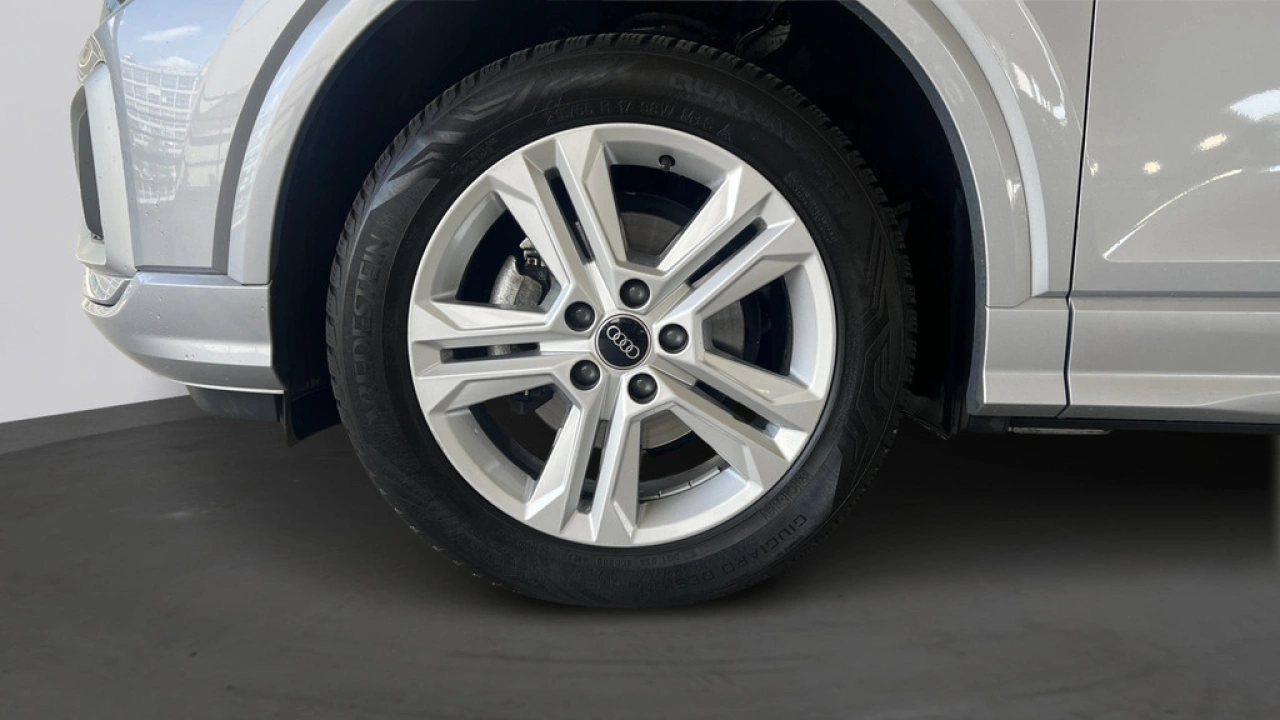 Audi Q2 35 TFSI 150 PK Advanced Edition / Stoelverwarming / Parkeerhulp V+A / Parkeercamera