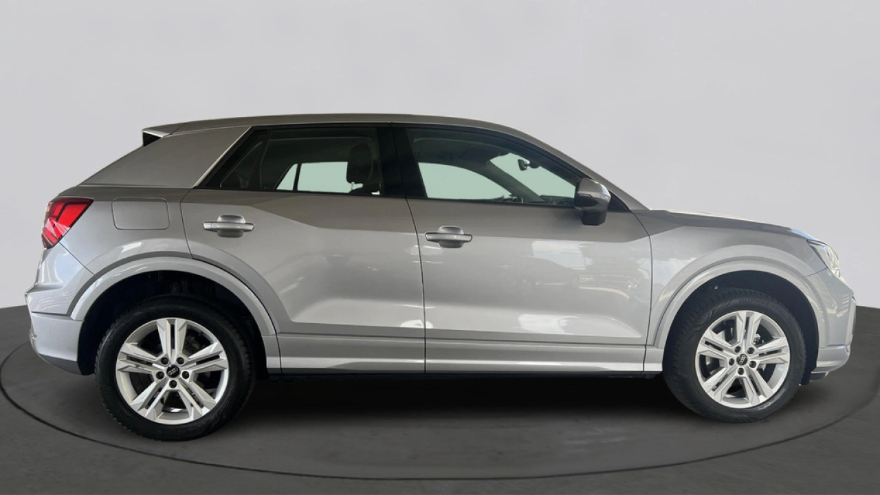 Audi Q2 35 TFSI 150 PK Advanced Edition / Stoelverwarming / Parkeerhulp V+A / Parkeercamera