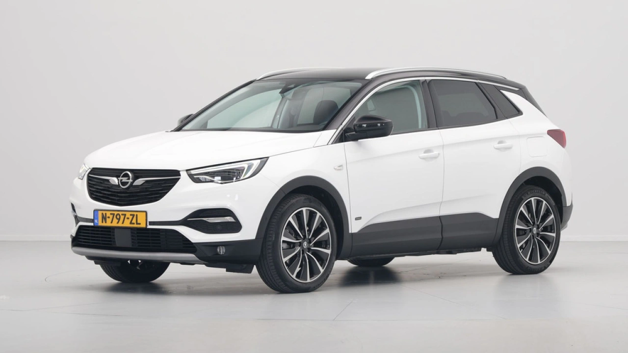 Opel Grandland X 1.6 Turbo Hybrid4 300pk Innovation