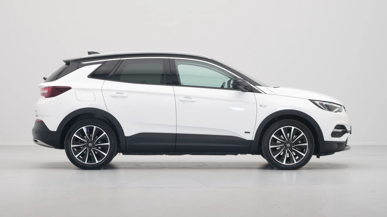 Opel Grandland X 1.6 Turbo Hybrid4 300pk Innovation