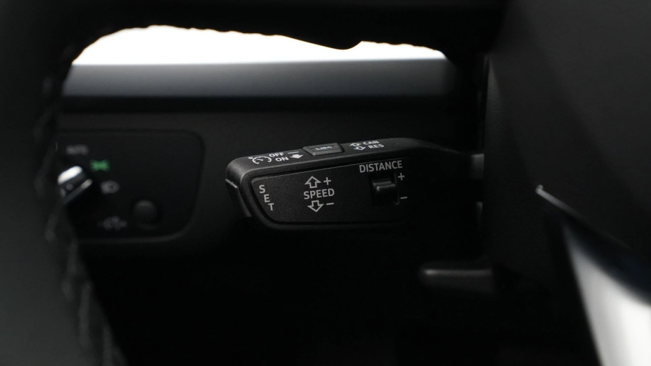Audi Q5 50 TFSI e 220kW/299 pk S-tronic Advanced edition