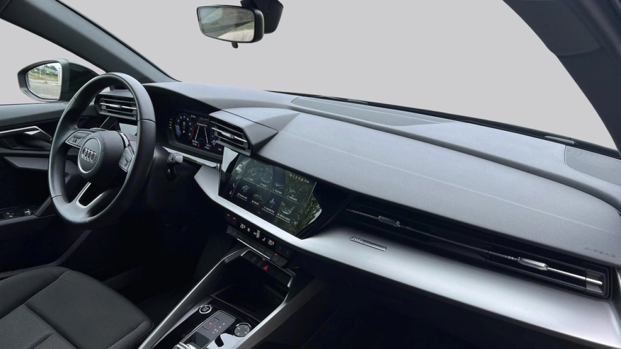Audi A3 Limousine 30 TFSI 110Pk Pro Line / Parkeerhulp achter