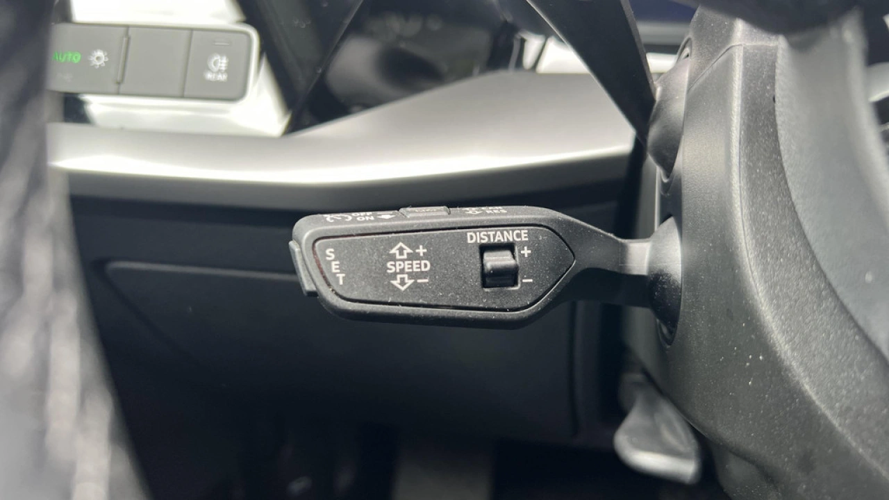 Audi A3 Limousine 30 TFSI 110Pk Pro Line / Parkeerhulp achter