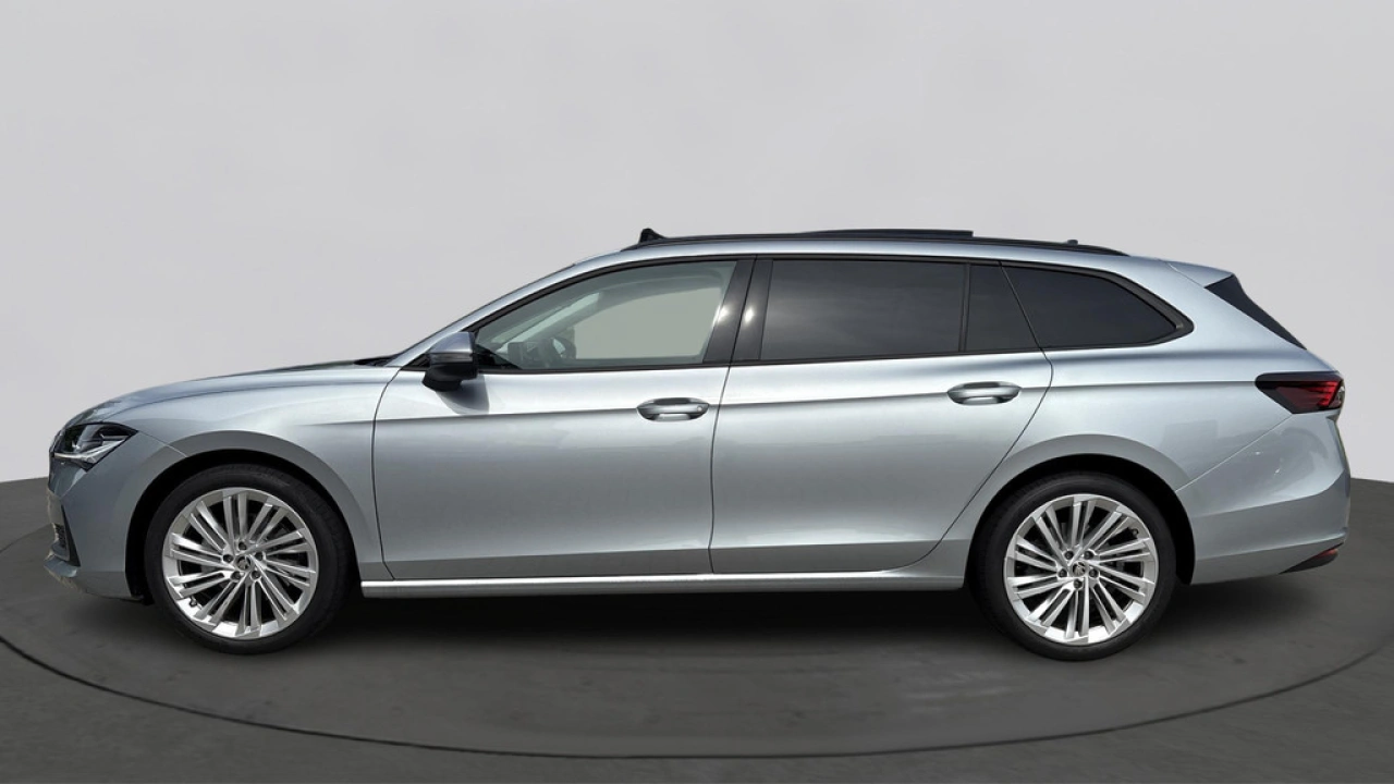 Škoda Superb Combi 1.5 TSI MHEV First Edition