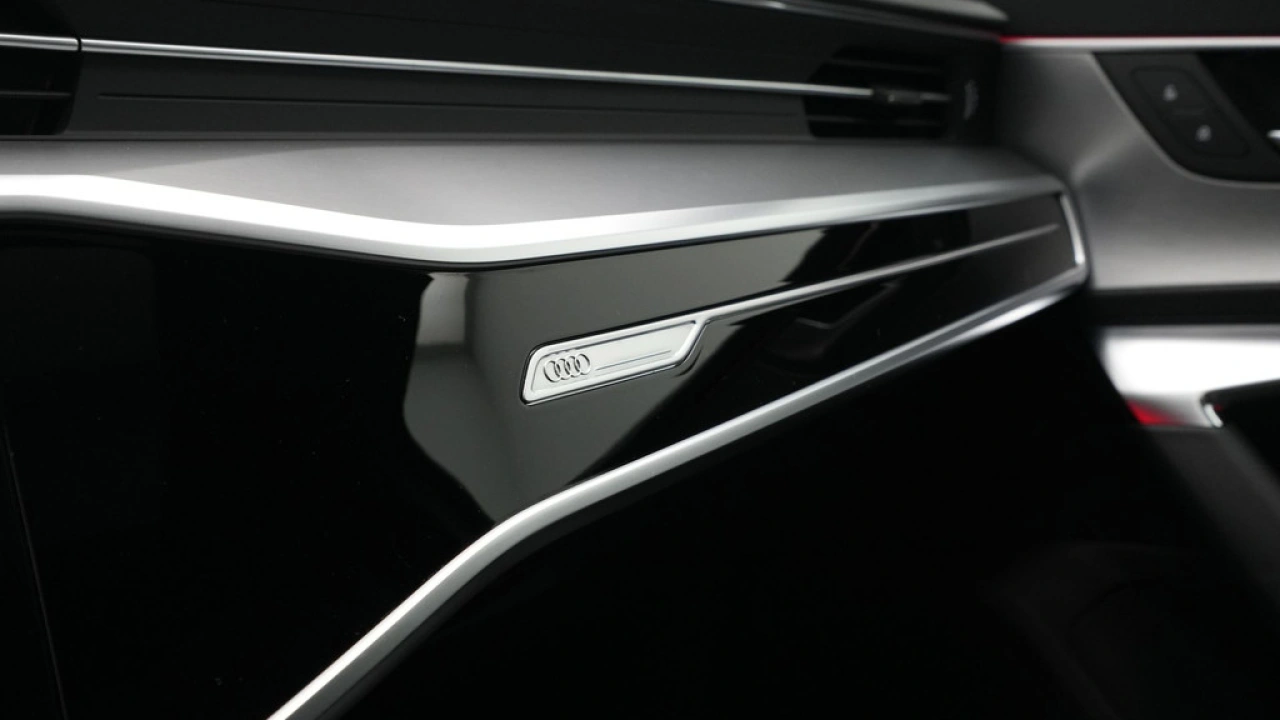 Audi A6 Avant 40 TFSI S 204 pk S edition Competition