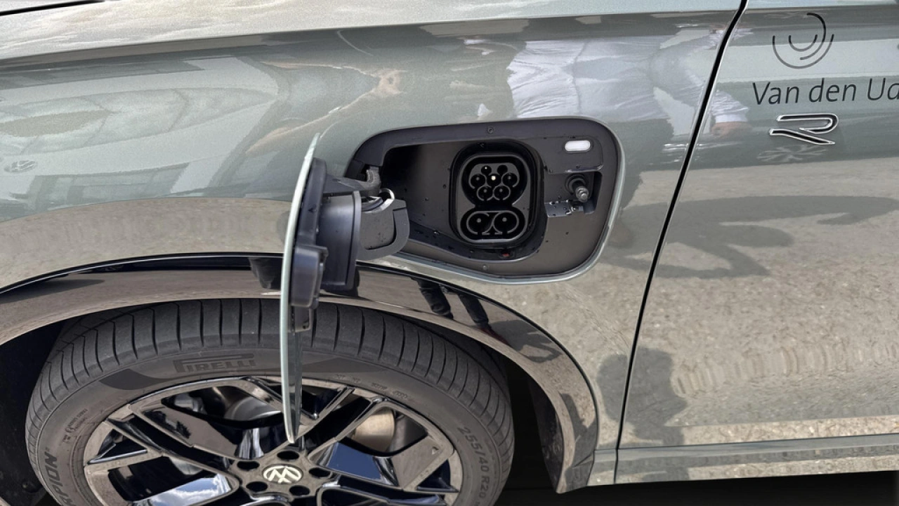 Volkswagen Tiguan R-Line-Edition 1.5 eHybrid 150 kW / 204 pk SUV 6 versn. DSG Demonstratiemodel