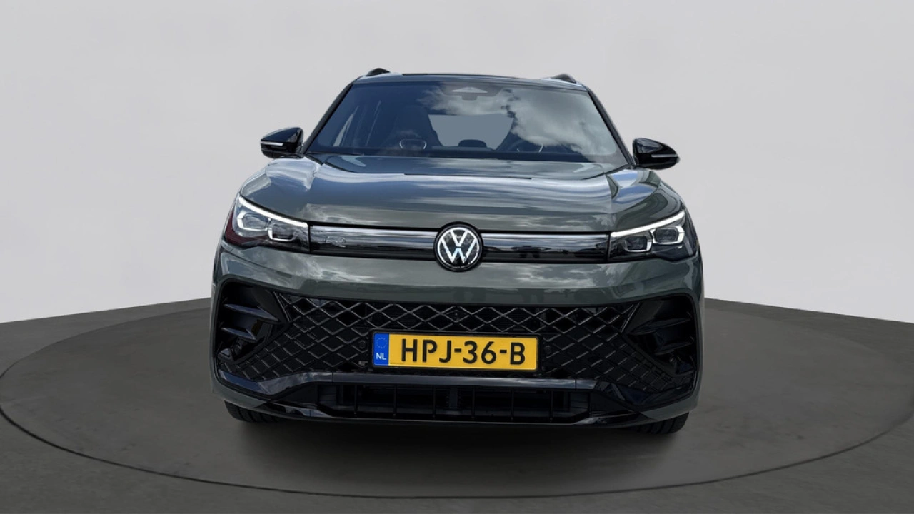 Volkswagen Tiguan R-Line-Edition 1.5 eHybrid 150 kW / 204 pk SUV 6 versn. DSG Demonstratiemodel