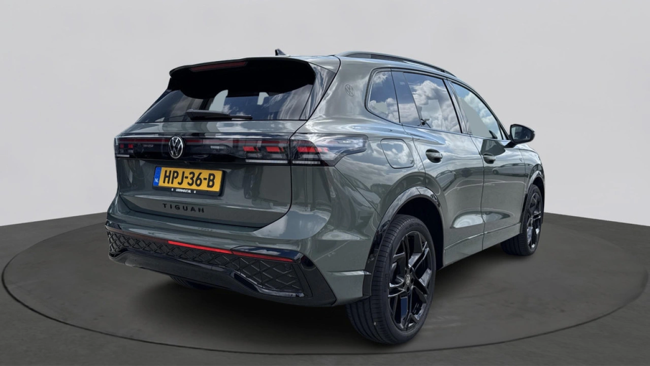 Volkswagen Tiguan R-Line-Edition 1.5 eHybrid 150 kW / 204 pk SUV 6 versn. DSG Demonstratiemodel
