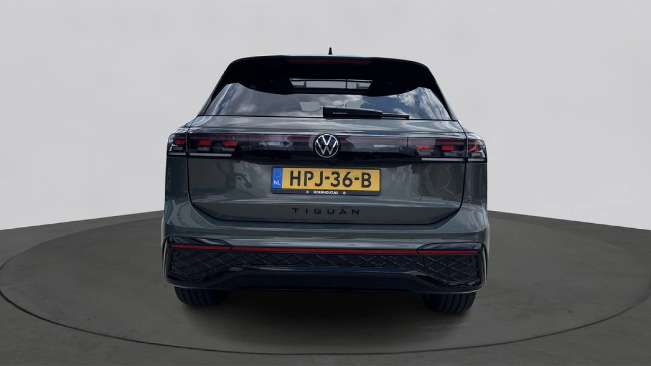 Volkswagen Tiguan R-Line-Edition 1.5 eHybrid 150 kW / 204 pk SUV 6 versn. DSG Demonstratiemodel
