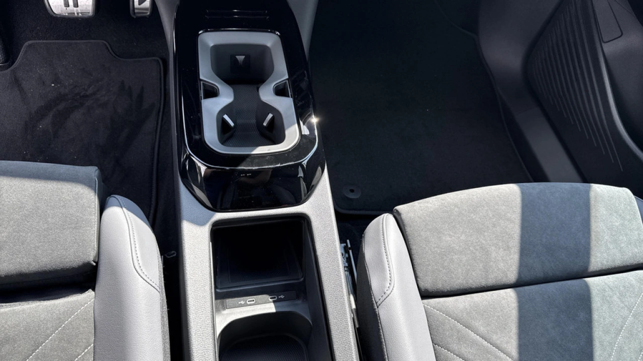 Volkswagen ID.4 Pro Limited Edition 77 kWh 210 kW / 286 pk SUV Elektrische aandrijving Demonstratiemodel