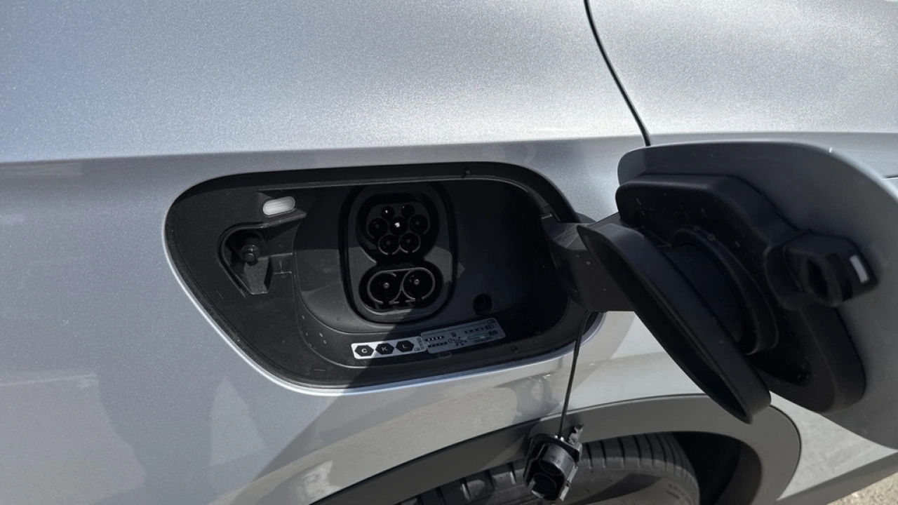 Volkswagen ID.4 Pro Limited Edition 77 kWh 210 kW / 286 pk SUV Elektrische aandrijving Demonstratiemodel