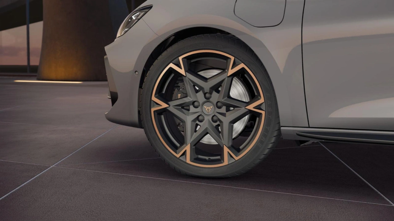CUPRA Leon Sportstourer 1.5 TSI e-Hybrid 272 6DSG VZ Performance