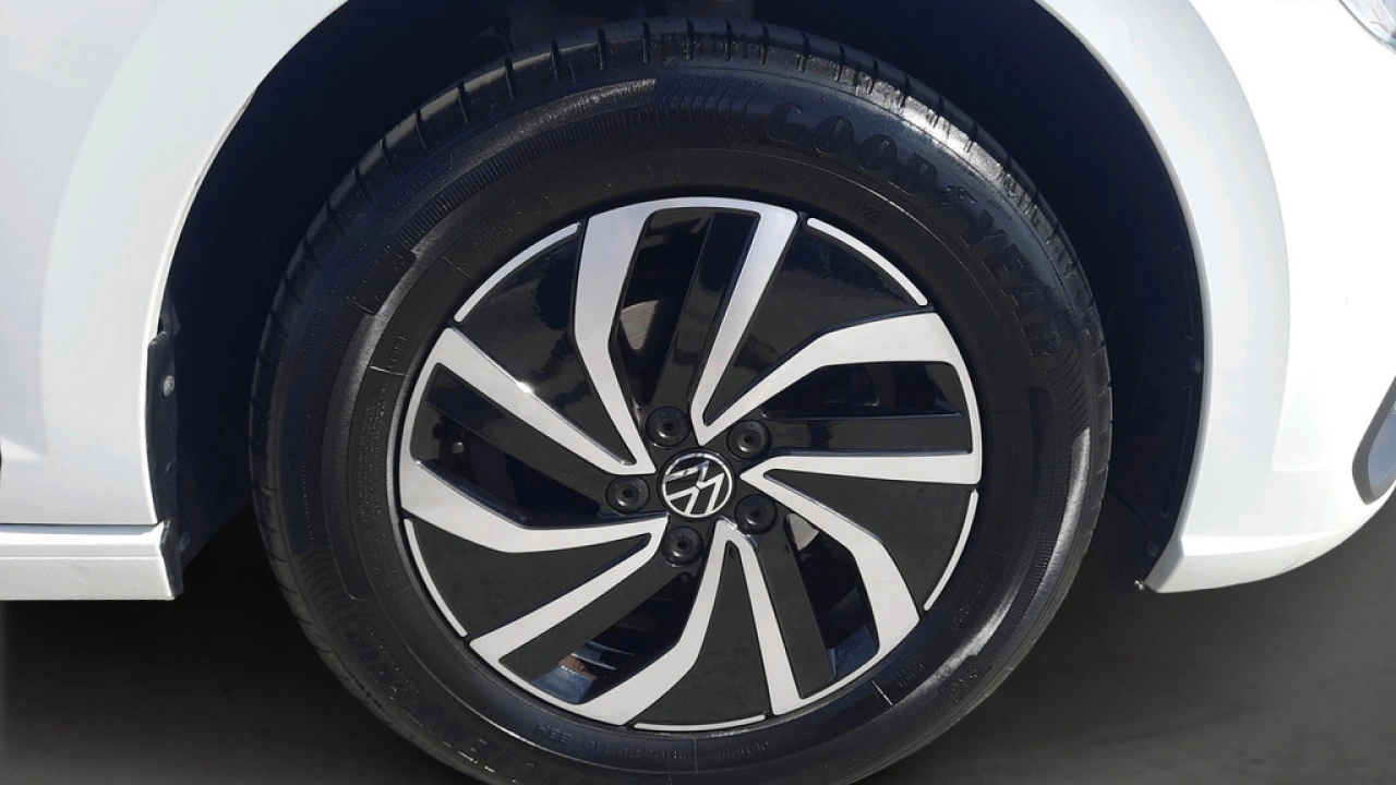 Volkswagen Polo 1.0 TSI Life | App Connect | Privacy Glass |