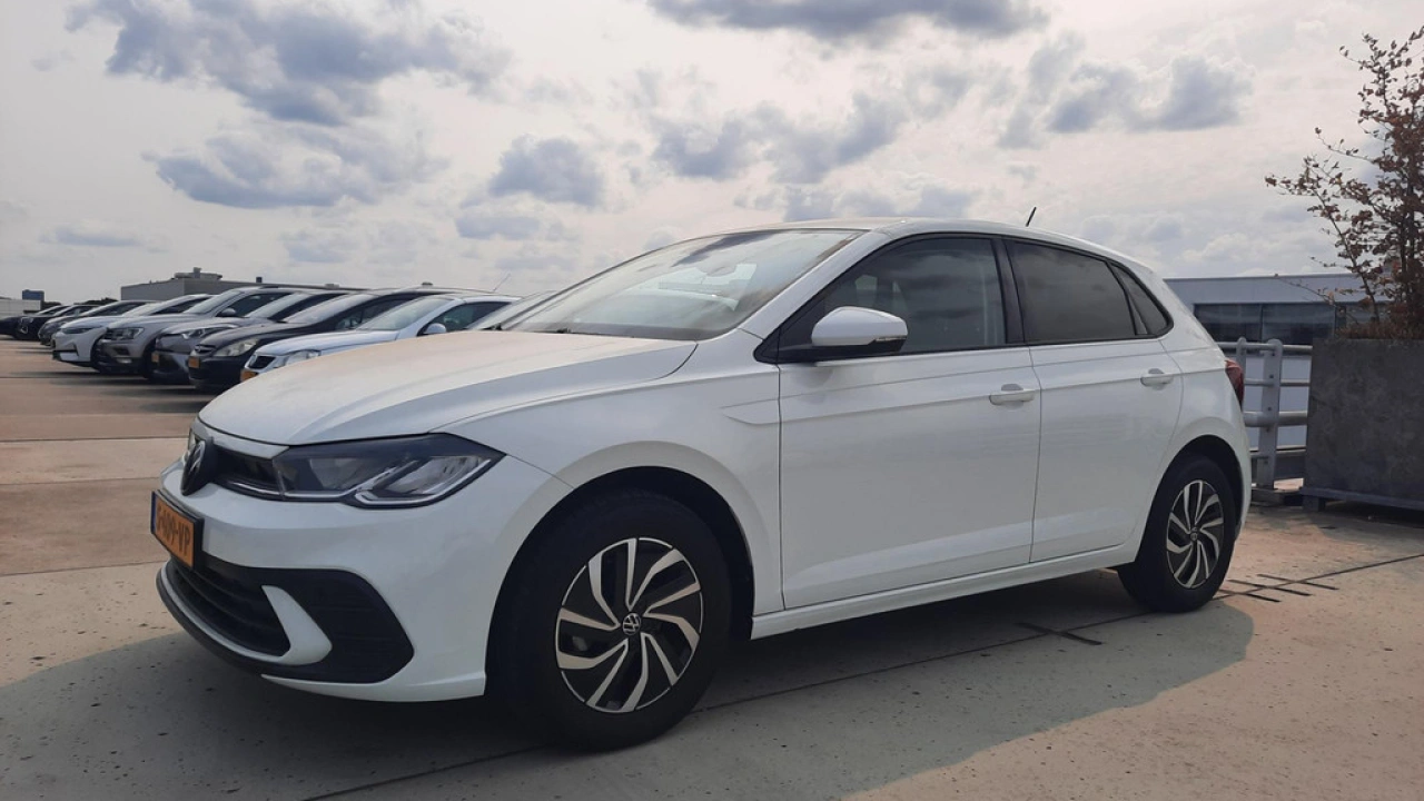 Volkswagen Polo 1.0 TSI Life | App Connect | Privacy Glass | Binnenkort beschikbaar