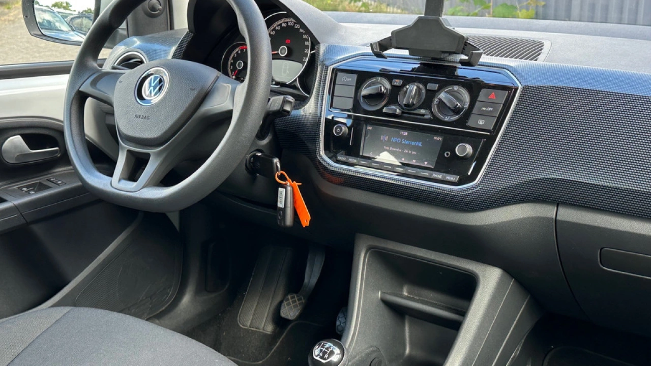 Volkswagen up! 1.0 65pk Airco Bluetooth Lane Assist