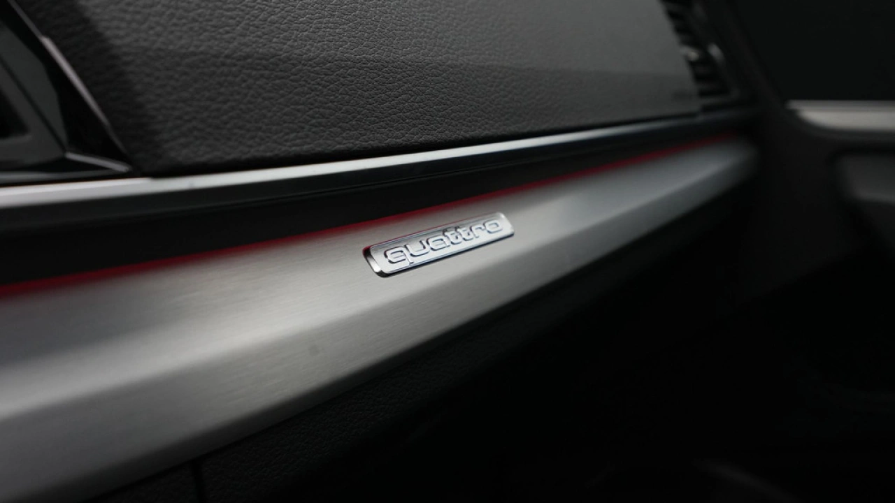 Audi Q5 50 TFSI e 299 pk S edition