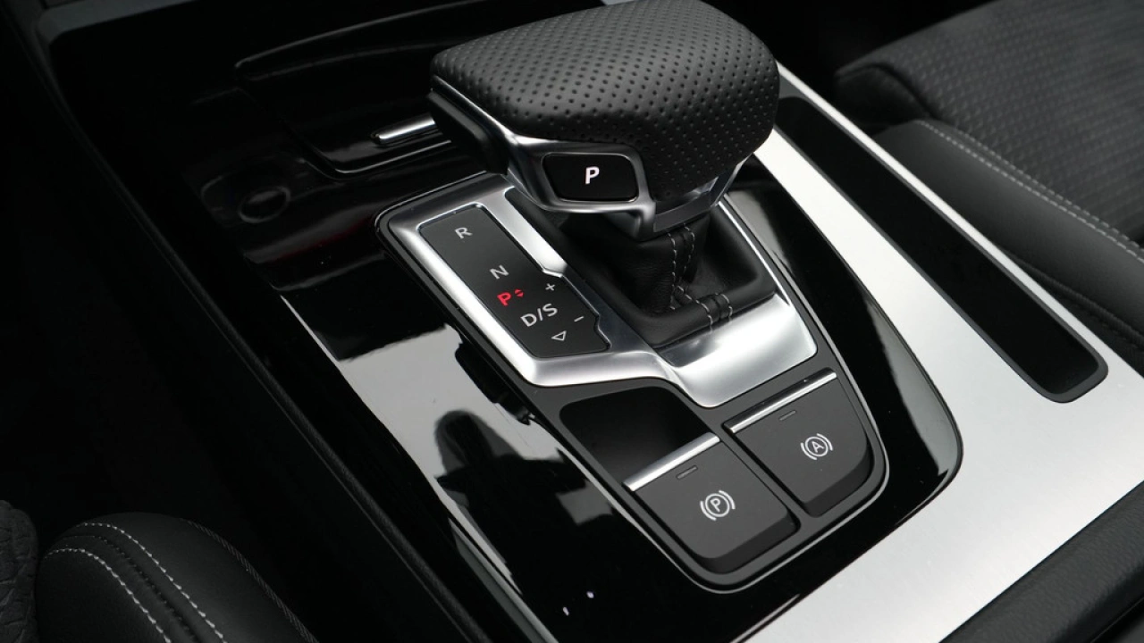 Audi Q5 50 TFSI e 299 pk S edition