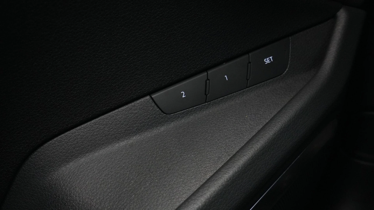 Audi e-tron e-tron 55 quattro 361pk advanced S-Line 95 kWh