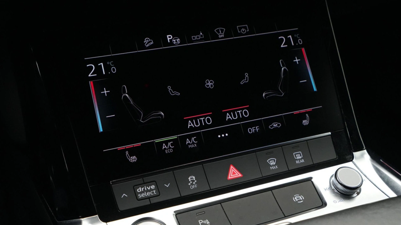 Audi e-tron e-tron 55 quattro 361pk advanced S-Line 95 kWh