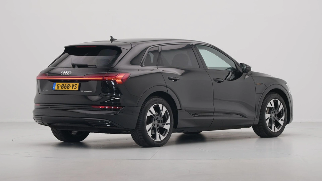 Audi e-tron e-tron 55 quattro 361pk advanced S-Line 95 kWh