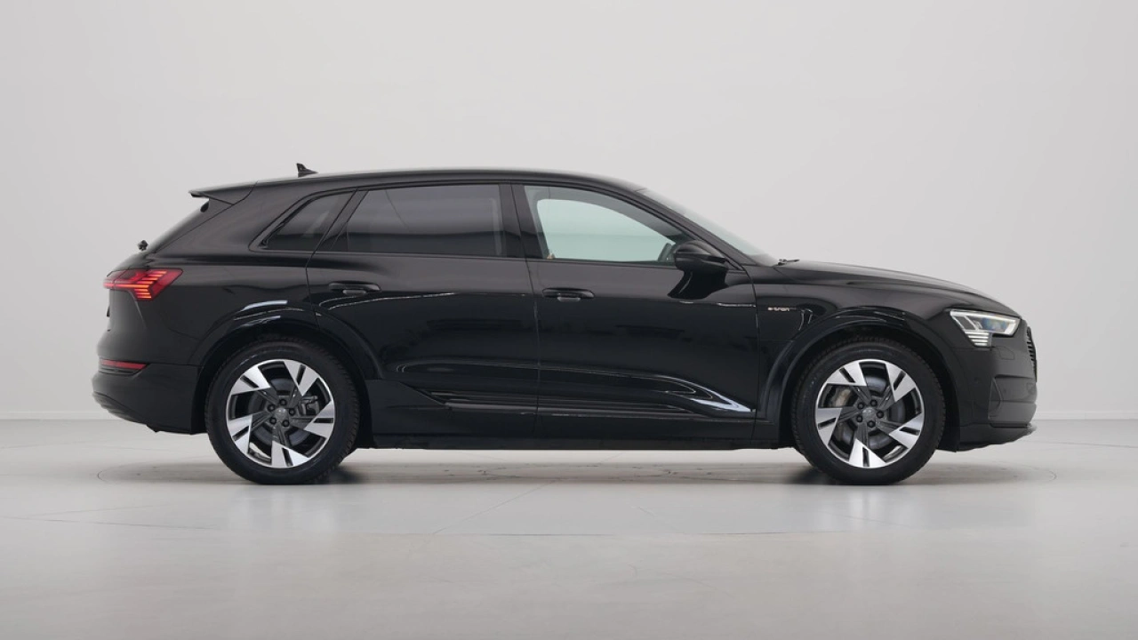 Audi e-tron e-tron 55 quattro 361pk advanced S-Line 95 kWh