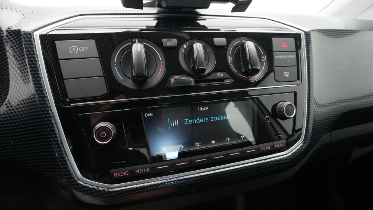 Volkswagen up! 1.0 BMT move up!