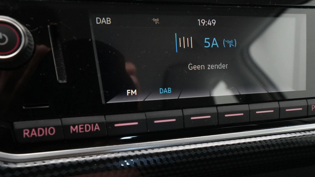 Volkswagen up! 1.0 BMT move up!
