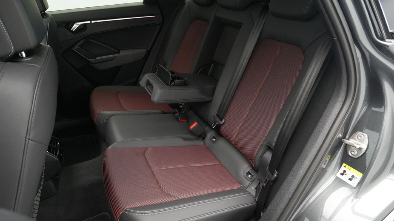 Audi Q3 45 TFSI e 245pk S edition S Line