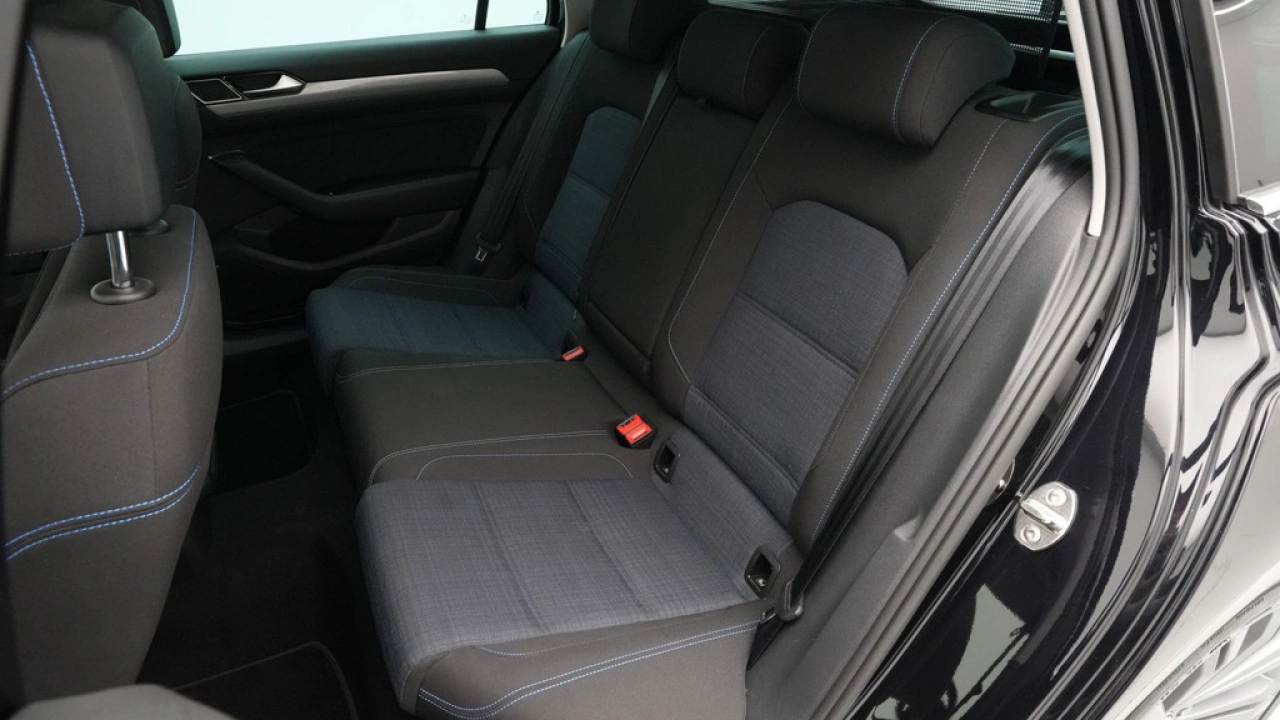 Volkswagen Passat Variant 1.4 TSI 218pk PHEV GTE Business