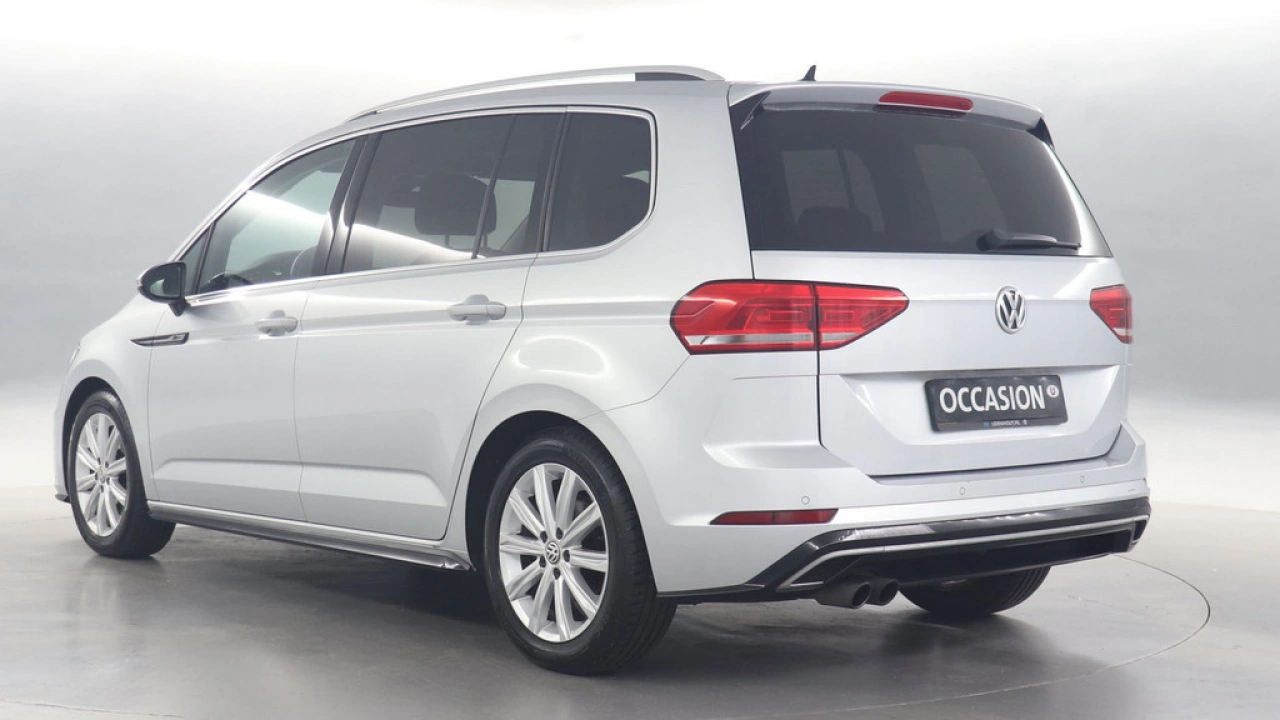 Volkswagen Touran 1.4 TSI 150pk Highline Business R / 7 persoons DSG