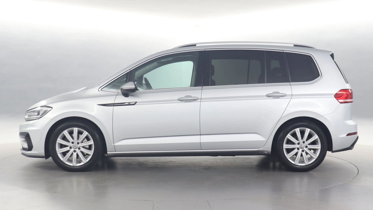 Volkswagen Touran 1.4 TSI 150pk Highline Business R / 7 persoons DSG