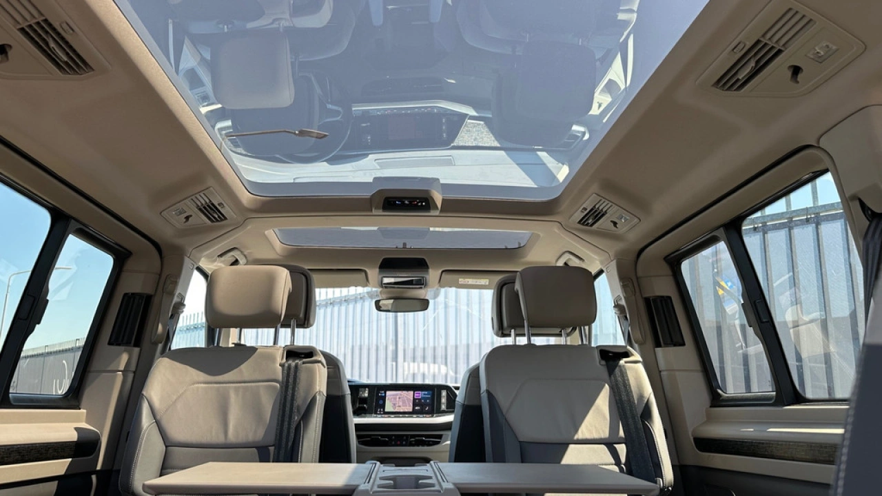 Volkswagen Multivan 1.4 eHybrid 218pk DSG Energetic L2H1 Leder Panoramadak
