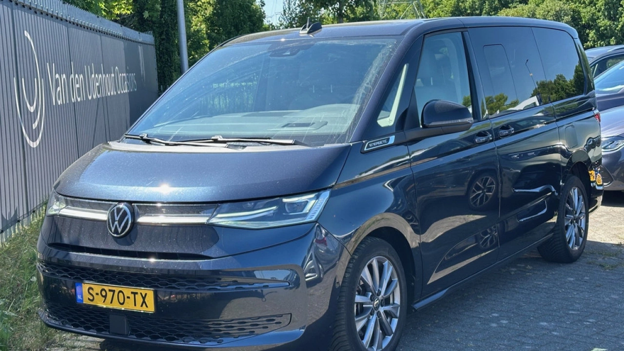 Volkswagen Multivan 1.4 eHybrid 218pk DSG Energetic L2H1 Leder Panoramadak