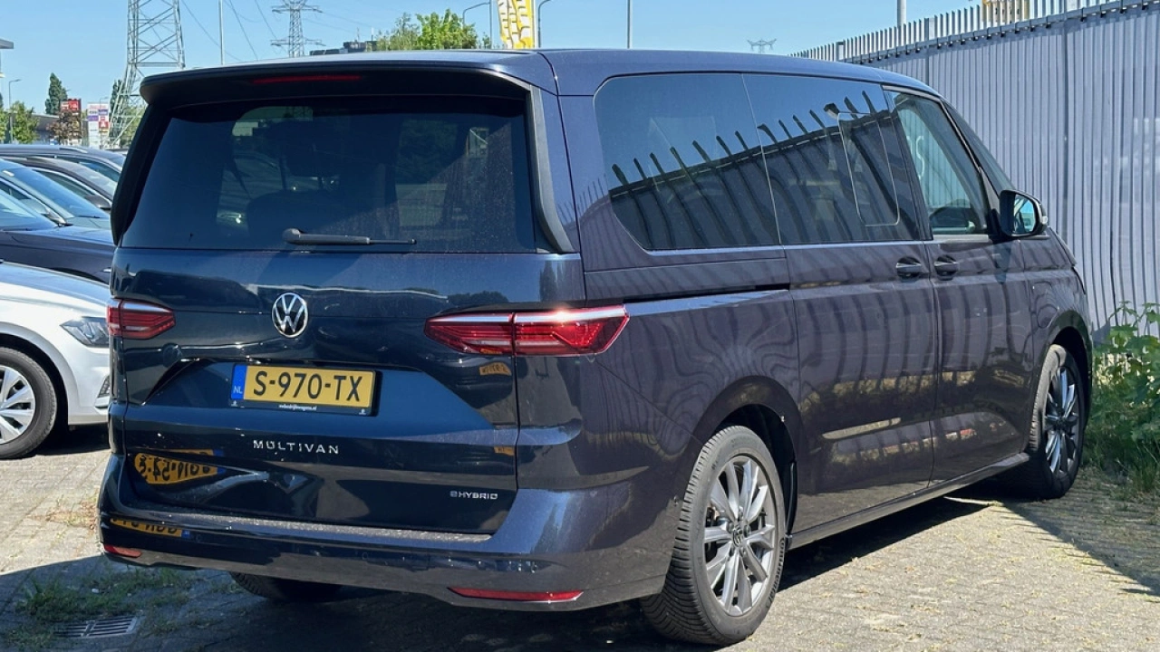 Volkswagen Multivan 1.4 eHybrid 218pk DSG Energetic L2H1 Leder Panoramadak