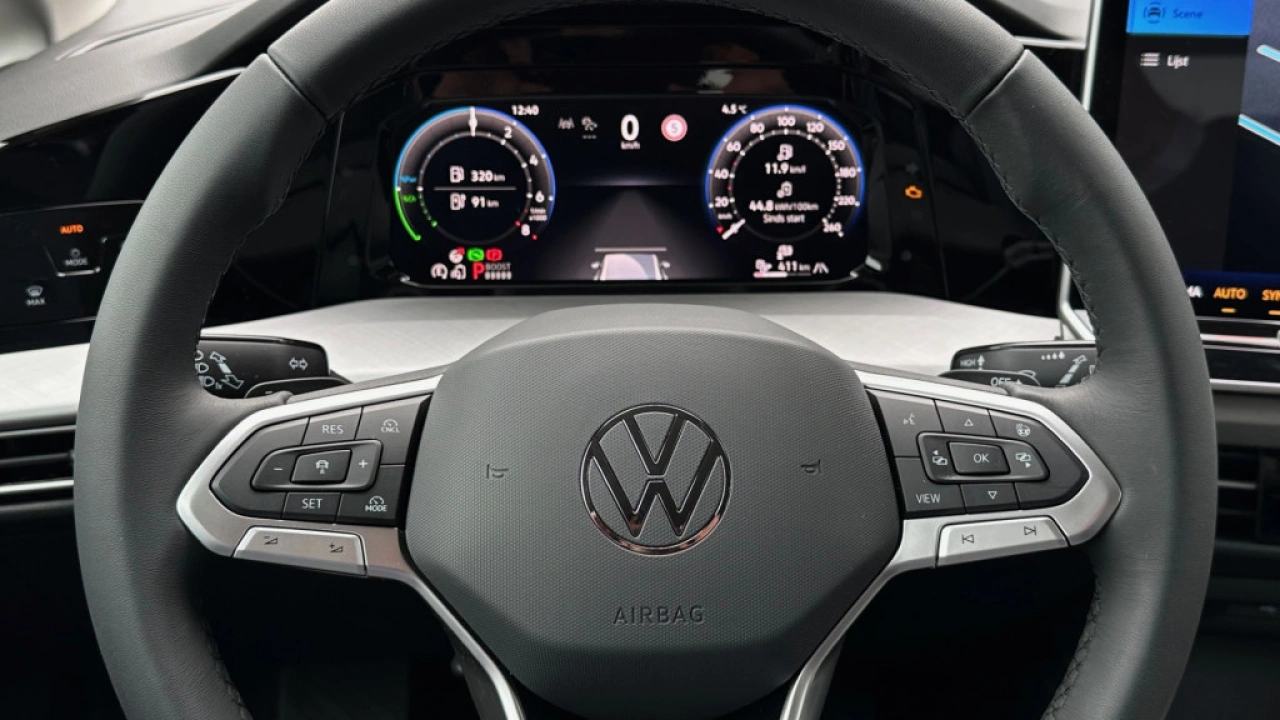 Volkswagen Golf 1.5 eHybrid 204pk DSG Life Edition