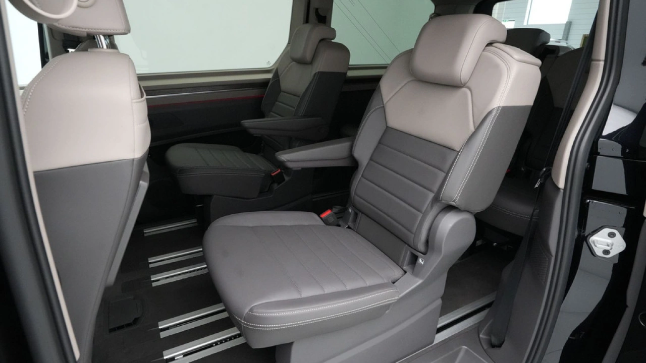 Volkswagen Multivan 1.4 eHybrid 218pk L2H1 Style