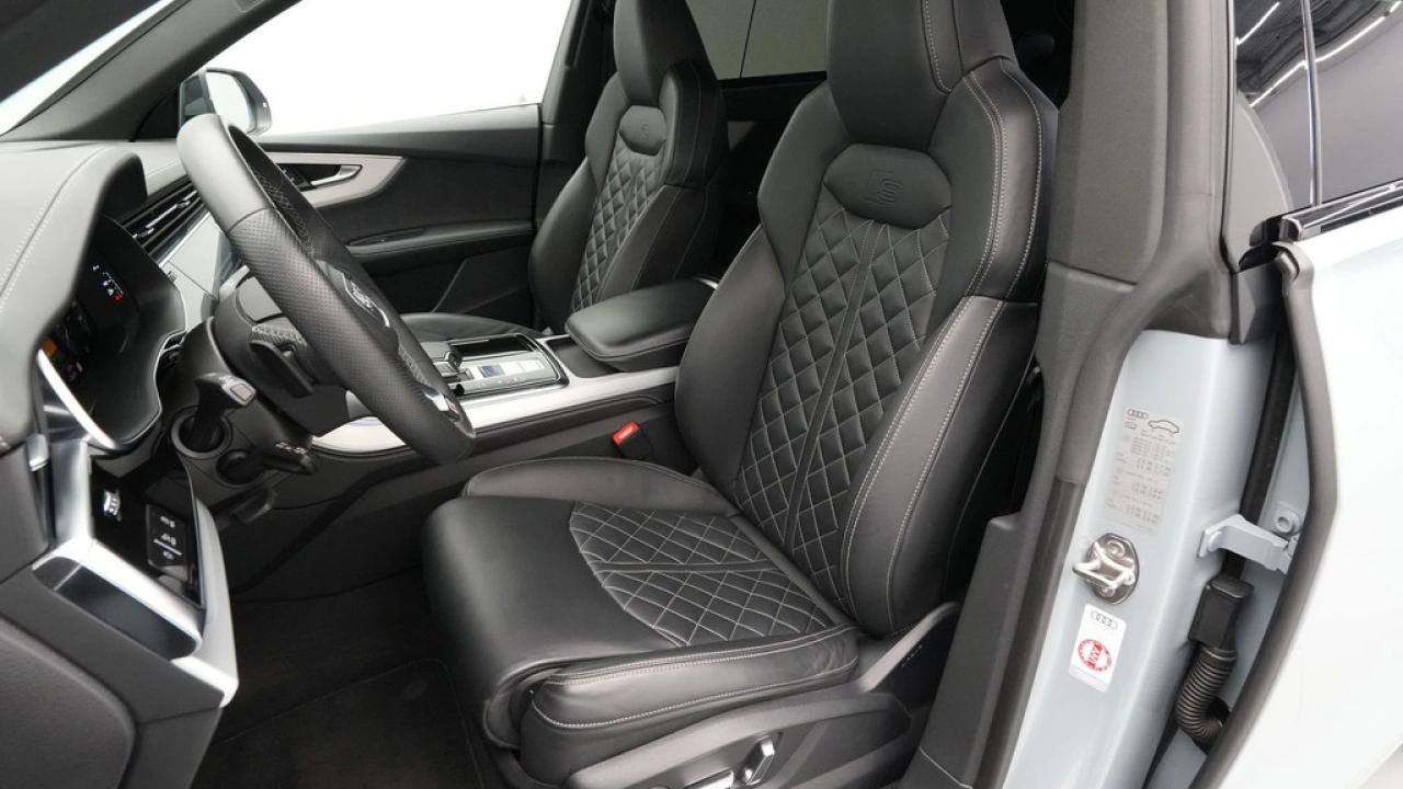 Audi Q8 55 TFSI e 380pk quattro Pro Line S-Line