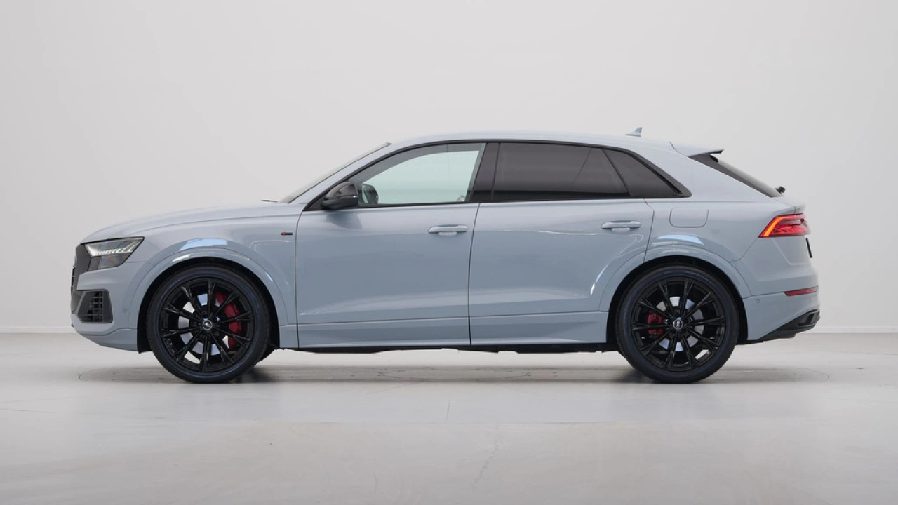 Audi Q8 55 TFSI e 380pk quattro Pro Line S-Line