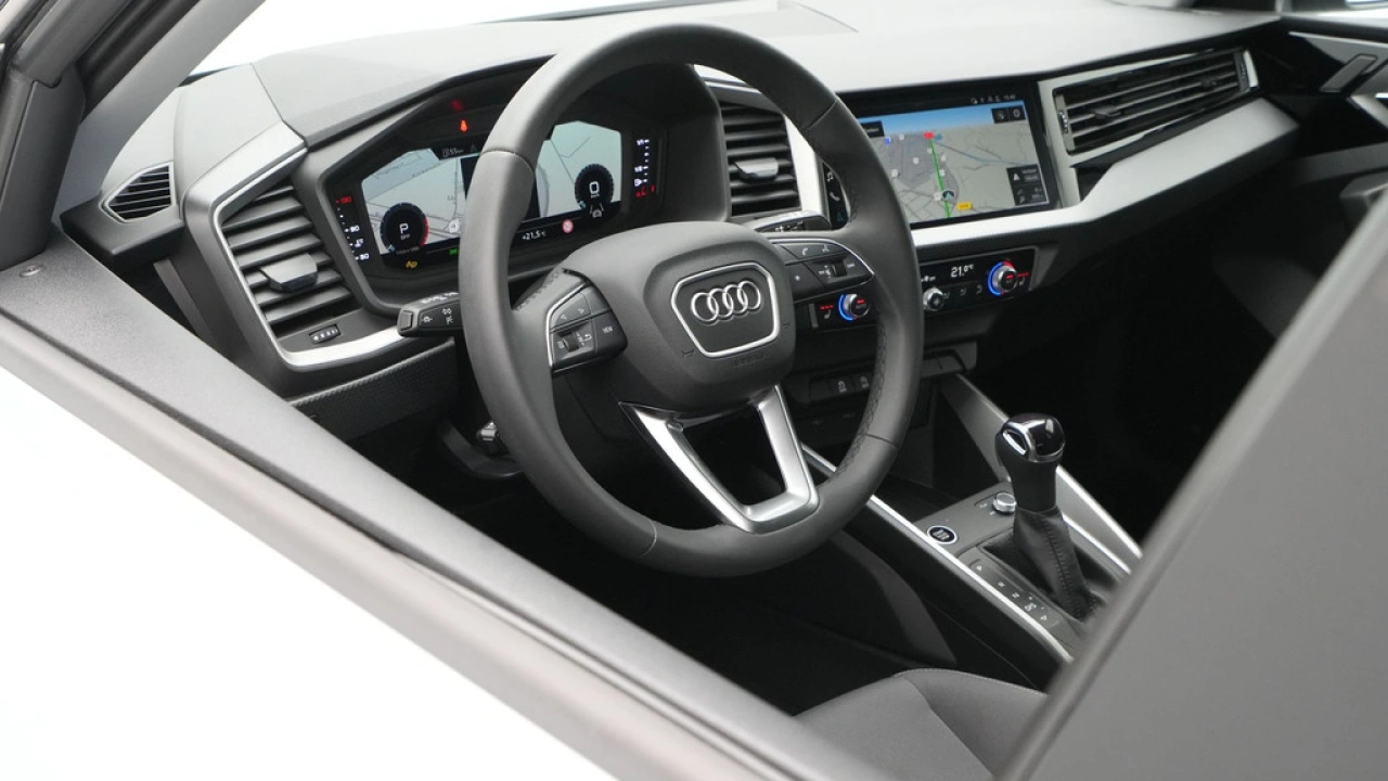 Audi A1 Sportback 25 TFSI 95 pk S-tronic S line edition