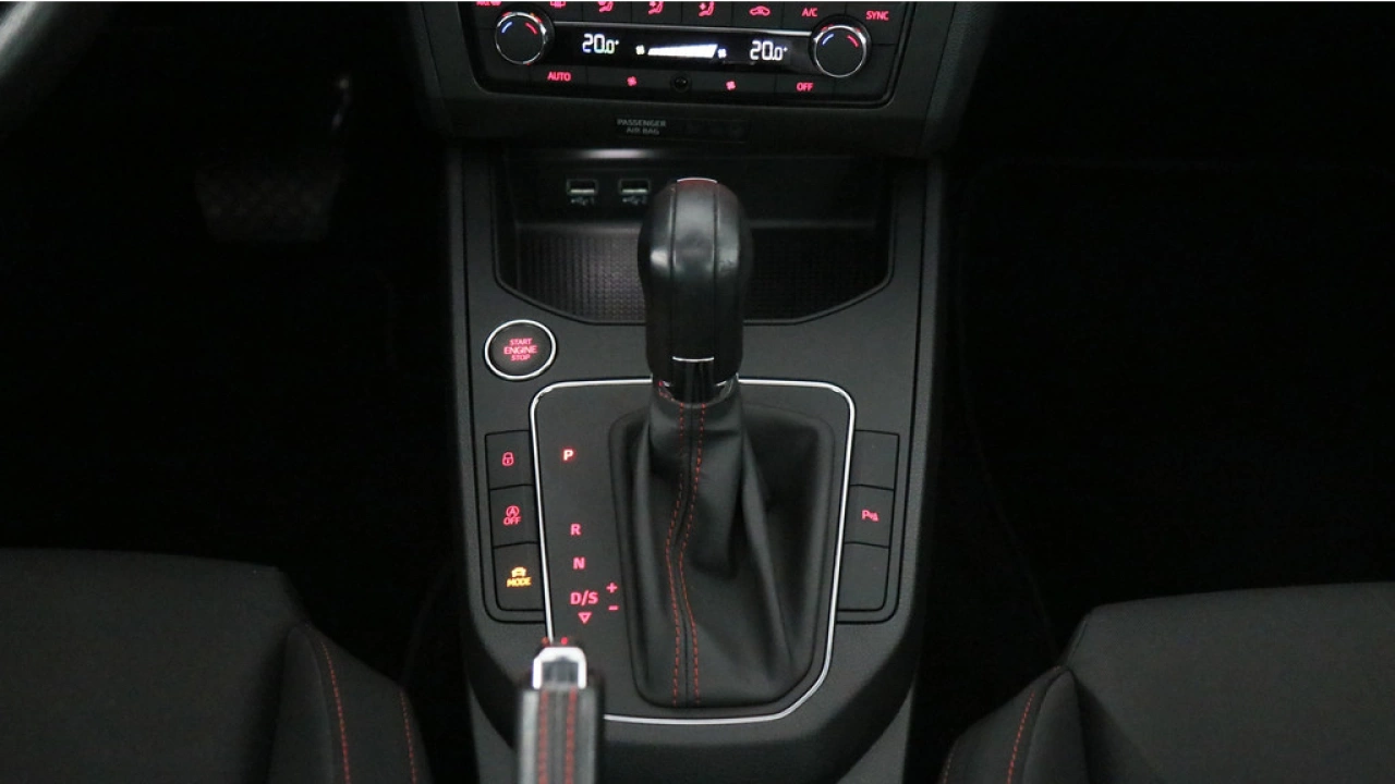 SEAT Ibiza 1.0 TSI 115pk FR Business Intense DSG