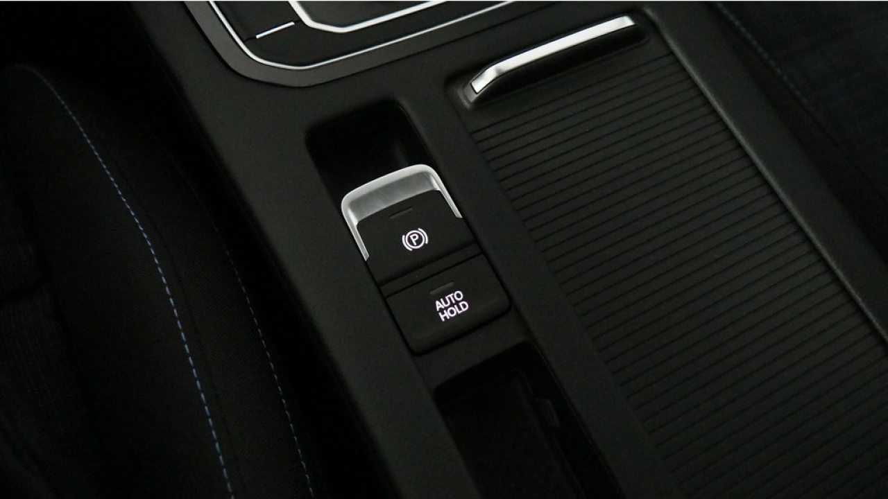 Volkswagen Passat Variant GTE 1.4 TSI eHybrid 218pk PHEV Business